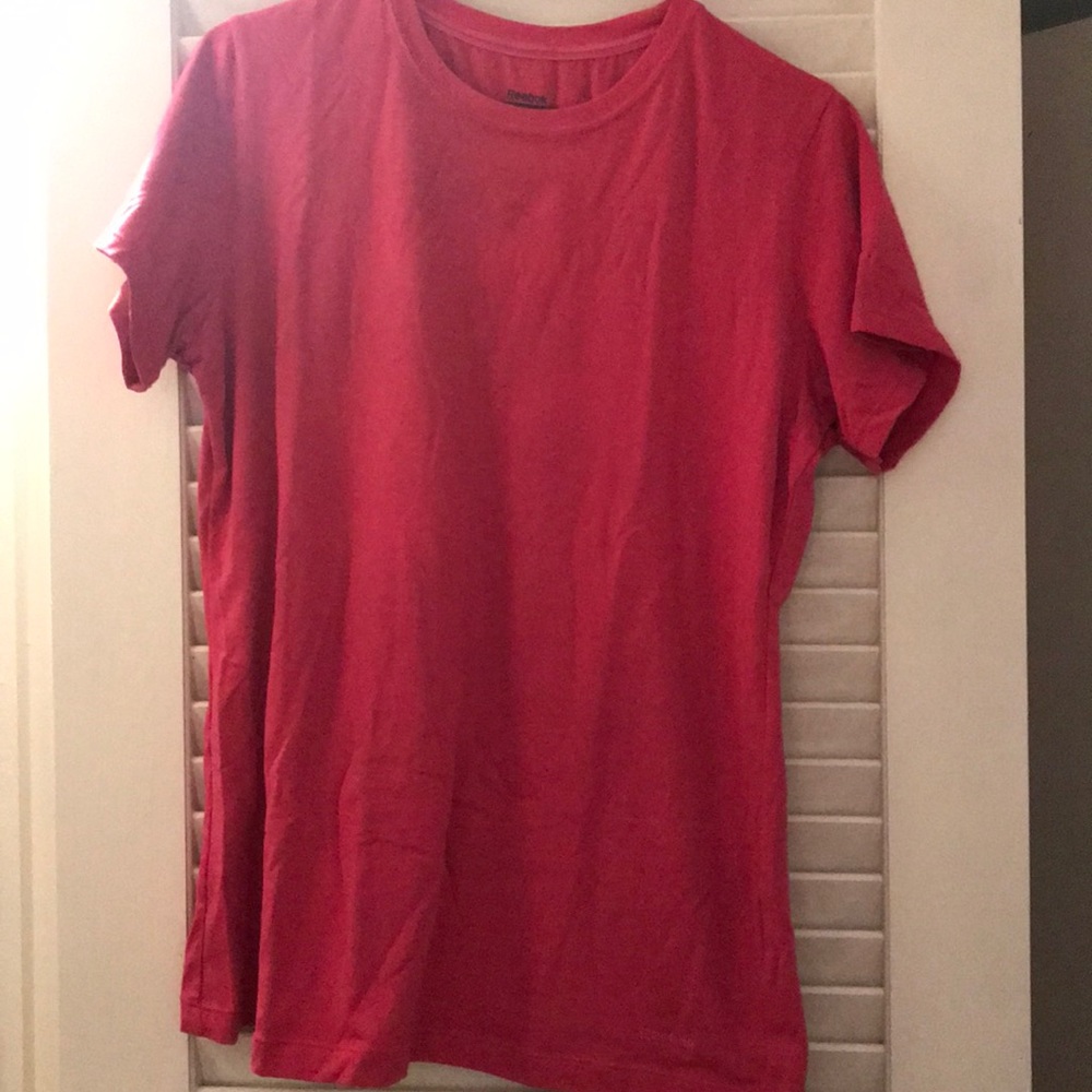 Tee shirt
